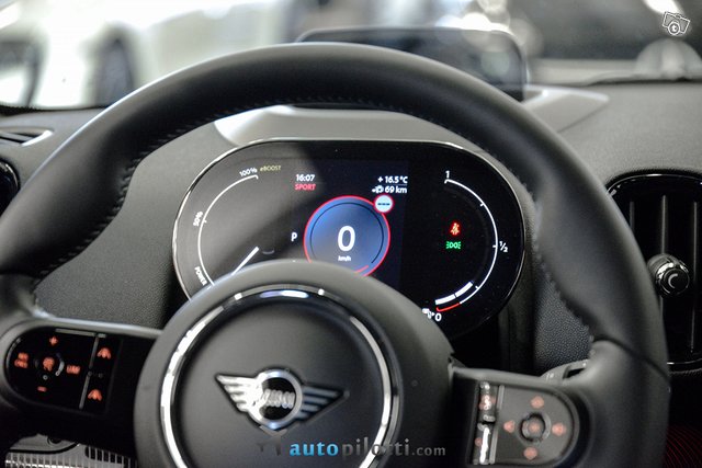 Mini Countryman 21