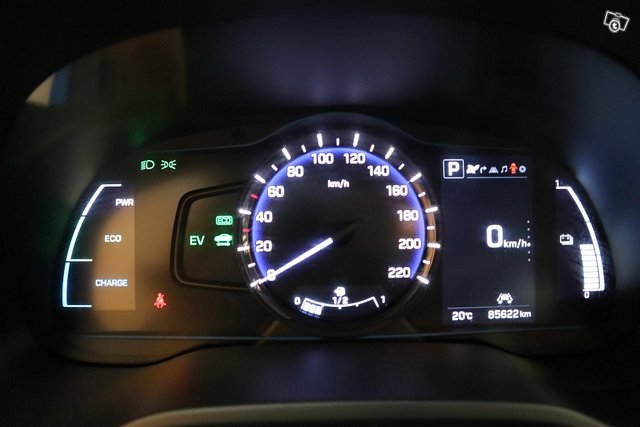 Hyundai Ioniq Hybrid 18
