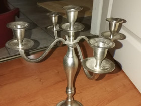 Teräksinen 5-haarainen pöytäkynttelikkö, Sisustustavarat, Sisustus ja huonekalut, Joensuu, Tori.fi Teräksinen 5-haarainen pöytäkynttelikkö, Sisustustavarat, Sisustus ja huonekalut, Joensuu, Tori.fi
