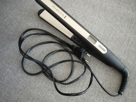 Remington suoristusrauta, Kauneudenhoito ja kosmetiikka, Terveys ja hyvinvointi, Seinäjoki, Tori.fi Remington suoristusrauta, Kauneudenhoito ja kosmetiikka, Terveys ja hyvinvointi, Seinäjoki, Tori.fi
