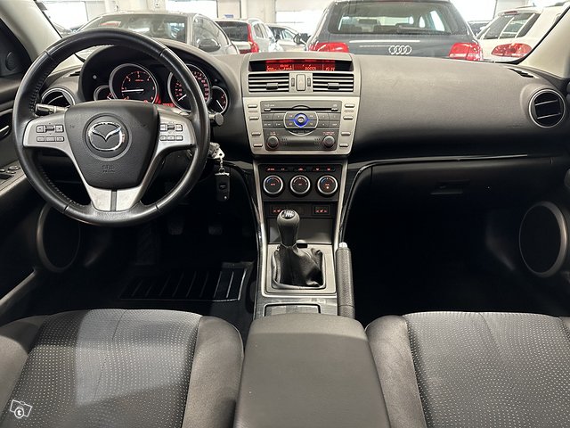 Mazda 6 8