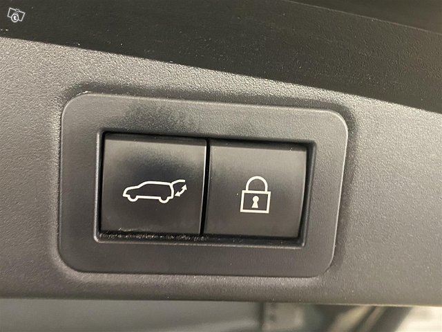 TOYOTA COROLLA 13