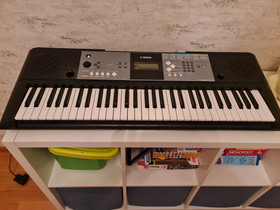 Pianot, Pianot, urut ja koskettimet, Musiikki ja soittimet, Helsinki, Tori.fi Pianot, Pianot, urut ja koskettimet, Musiikki ja soittimet, Helsinki, Tori.fi