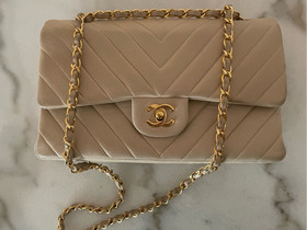 Chanel beige chevron flap bag GHW, Laukut ja hatut, Asusteet ja kellot, Helsinki, Tori.fi Chanel beige chevron flap bag GHW, Laukut ja hatut, Asusteet ja kellot, Helsinki, Tori.fi