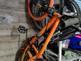 BMX pyörä oranssi, Muut pyörät, Polkupyörät ja pyöräily, Järvenpää, Tori.fi BMX pyörä oranssi, Muut pyörät, Polkupyörät ja pyöräily, Järvenpää, Tori.fi