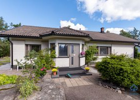 4H, Ahmatie 5, Ketunkallio, Uusikaupunki, Myytävät asunnot, Asunnot, Uusikaupunki, Tori.fi 4H, Ahmatie 5, Ketunkallio, Uusikaupunki, Myytävät asunnot, Asunnot, Uusikaupunki, Tori.fi