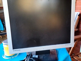 Samsung SyncMaster 913v 19" näyttö, Oheislaitteet, Tietokoneet ja lisälaitteet, Vaasa, Tori.fi Samsung SyncMaster 913v 19" näyttö, Oheislaitteet, Tietokoneet ja lisälaitteet, Vaasa, Tori.fi
