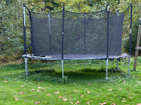 Outra sport trampoliini, halkaisija 426cm, Muu urheilu ja ulkoilu, Urheilu ja ulkoilu, Asikkala, Tori.fi