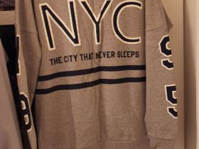 Miesten UUSI collegepaita NYC THE CITY THAT NEVER, Vaatteet ja kengät, Kangasala, Tori.fi Miesten UUSI collegepaita NYC THE CITY THAT NEVER, Vaatteet ja kengät, Kangasala, Tori.fi