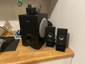 Creative tietokone kaiutimet, Audio ja musiikkilaitteet, Viihde-elektroniikka, Espoo, Tori.fi Creative tietokone kaiutimet, Audio ja musiikkilaitteet, Viihde-elektroniikka, Espoo, Tori.fi