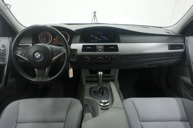 BMW 525 17