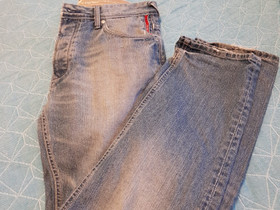 Farkut 32/30, Regular Fit Rock, Vaatteet ja kengät, Mikkeli, Tori.fi Farkut 32/30, Regular Fit Rock, Vaatteet ja kengät, Mikkeli, Tori.fi