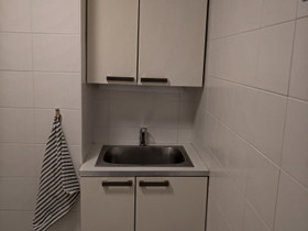 Kodinhoitohuoneen kaapistot Lev 70 ja 140 cm, Kylpyhuoneet, WC:t ja saunat, Rakennustarvikkeet ja työkalut, Helsinki, Tori.fi Kodinhoitohuoneen kaapistot Lev 70 ja 140 cm, Kylpyhuoneet, WC:t ja saunat, Rakennustarvikkeet ja työkalut, Helsinki, Tori.fi