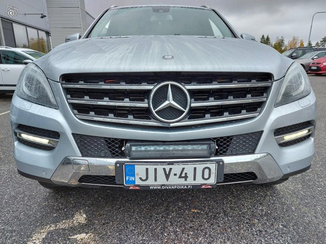 Mercedes-Benz ML 7