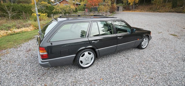 Mercedes-Benz E-sarja 3