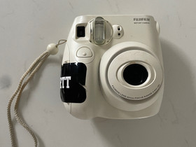 Fujifilm polaroid kamera, Kamerat, Kamerat ja valokuvaus, Helsinki, Tori.fi Fujifilm polaroid kamera, Kamerat, Kamerat ja valokuvaus, Helsinki, Tori.fi