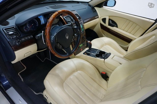 Maserati Quattroporte 13