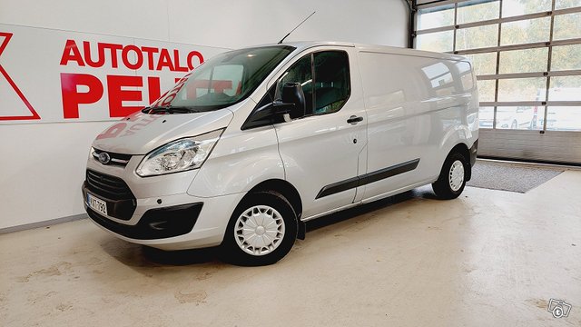 Ford Transit Custom 1