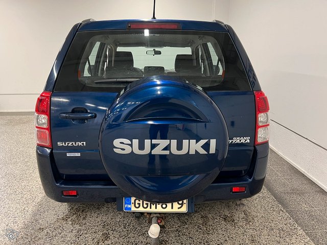 Suzuki Grand Vitara 6