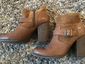Tommy Hilfiger -nilkkurit, talvikengät, koko 38, Vaatteet ja kengät, Helsinki, Tori.fi Tommy Hilfiger -nilkkurit, talvikengät, koko 38, Vaatteet ja kengät, Helsinki, Tori.fi