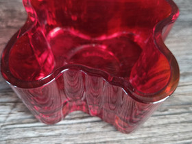 Iittala-Alvar Aalto-puneinen-tuikku, Sisustustavarat, Sisustus ja huonekalut, Tampere, Tori.fi Iittala-Alvar Aalto-puneinen-tuikku, Sisustustavarat, Sisustus ja huonekalut, Tampere, Tori.fi