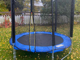 Trampoliini 244cm, Muu urheilu ja ulkoilu, Urheilu ja ulkoilu, Kotka, Tori.fi Trampoliini 244cm, Muu urheilu ja ulkoilu, Urheilu ja ulkoilu, Kotka, Tori.fi