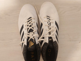 Adidas jalkapallokengät, Jalkapallo, Urheilu ja ulkoilu, Pori, Tori.fi Adidas jalkapallokengät, Jalkapallo, Urheilu ja ulkoilu, Pori, Tori.fi