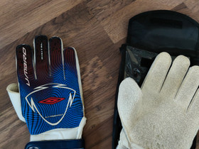 Mv hanskat Umbro, Jalkapallo, Urheilu ja ulkoilu, Ulvila, Tori.fi Mv hanskat Umbro, Jalkapallo, Urheilu ja ulkoilu, Ulvila, Tori.fi