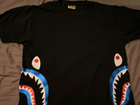 Bape (Bathing ape) Shark T-paita M koko