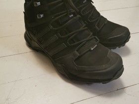 Adidas Terrex, Vaatteet ja kengät, Kokkola, Tori.fi Adidas Terrex, Vaatteet ja kengät, Kokkola, Tori.fi