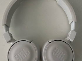 Bluetooth -kuulokkeet, Puhelintarvikkeet, Puhelimet ja tarvikkeet, Nokia, Tori.fi Bluetooth -kuulokkeet, Puhelintarvikkeet, Puhelimet ja tarvikkeet, Nokia, Tori.fi