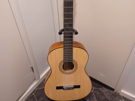 Williams akustinen kitara ja teline, Kitarat, bassot ja vahvistimet, Musiikki ja soittimet, Raisio, Tori.fi Williams akustinen kitara ja teline, Kitarat, bassot ja vahvistimet, Musiikki ja soittimet, Raisio, Tori.fi