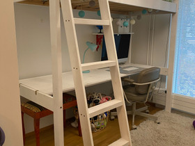 Puinen parvisänky, Sängyt ja makuuhuone, Sisustus ja huonekalut, Helsinki, Tori.fi Puinen parvisänky, Sängyt ja makuuhuone, Sisustus ja huonekalut, Helsinki, Tori.fi