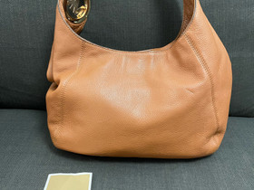Michael Kors Fulton Hobo laukku, Laukut ja hatut, Asusteet ja kellot, Turku, Tori.fi Michael Kors Fulton Hobo laukku, Laukut ja hatut, Asusteet ja kellot, Turku, Tori.fi