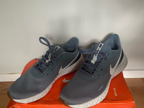 Niken lenkkarit 45, Ulkoilu ja retkeily, Urheilu ja ulkoilu, Lieto, Tori.fi Niken lenkkarit 45, Ulkoilu ja retkeily, Urheilu ja ulkoilu, Lieto, Tori.fi