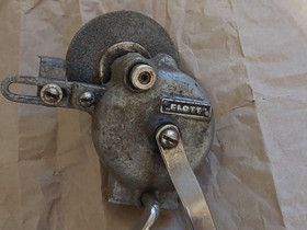 Retro vintage käsihioma teroitin, Työkalut, tikkaat ja laitteet, Rakennustarvikkeet ja työkalut, Heinola, Tori.fi Retro vintage käsihioma teroitin, Työkalut, tikkaat ja laitteet, Rakennustarvikkeet ja työkalut, Heinola, Tori.fi