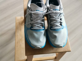 Under Armour Charges Plus-juoksukengät 45, Juoksu ja lenkkeily, Urheilu ja ulkoilu, Pori, Tori.fi Under Armour Charges Plus-juoksukengät 45, Juoksu ja lenkkeily, Urheilu ja ulkoilu, Pori, Tori.fi