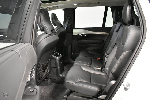 Volvo XC90 14