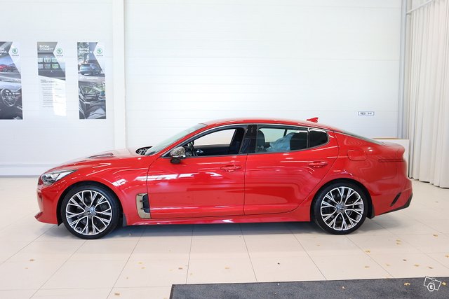 Kia Stinger 3