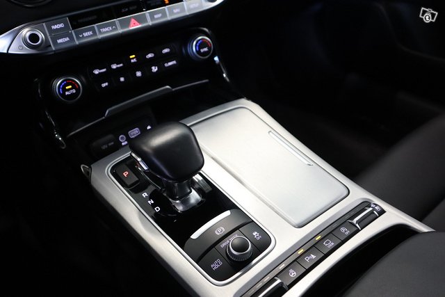 Kia Stinger 14