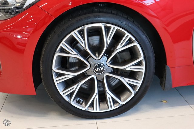 Kia Stinger 15