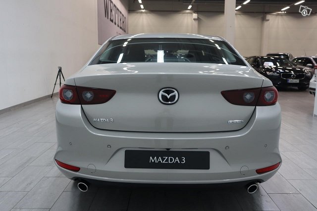 Mazda Mazda3 6