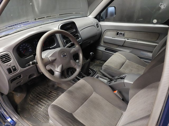 Nissan King CAB 10