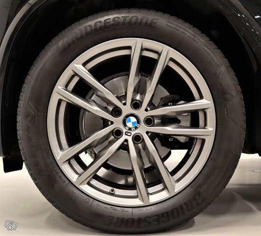 BMW X4 23