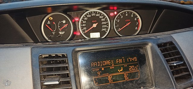 Nissan Primera 4