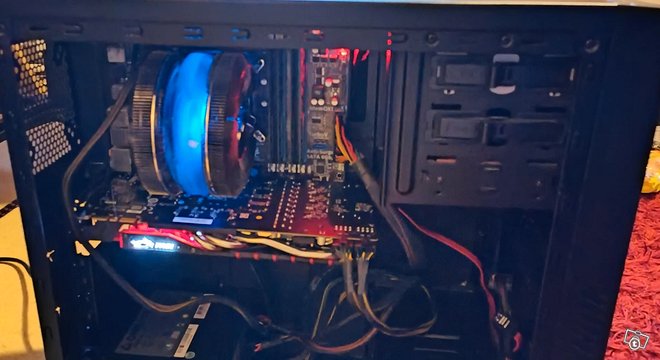 Tehokas pöytäkone (i7 2600k,gtx 980 4gb) Tehokas pöytäkone (i7 2600k,gtx 980 4gb)