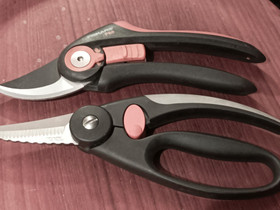 Fiskars saksia, Työkalut, tikkaat ja laitteet, Rakennustarvikkeet ja työkalut, Lempäälä, Tori.fi Fiskars saksia, Työkalut, tikkaat ja laitteet, Rakennustarvikkeet ja työkalut, Lempäälä, Tori.fi