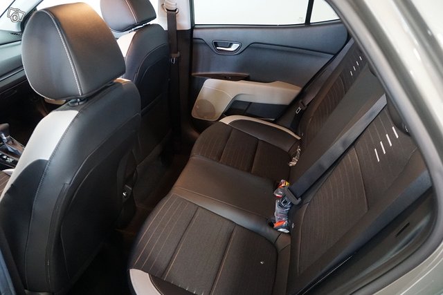 Kia STONIC 10