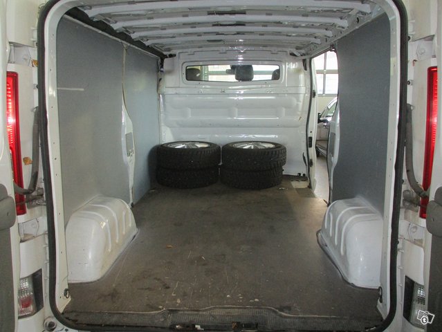 Opel Vivaro 10