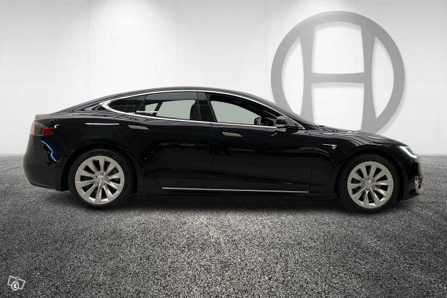 Tesla Model S75D AWD 5